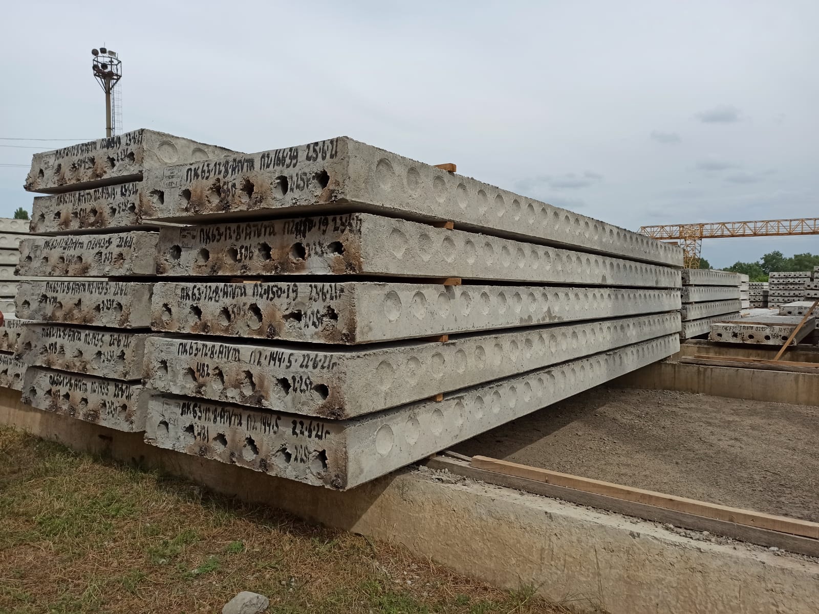 Плиты перекрытий железобетонные ПК 56-15-8АтVт-а