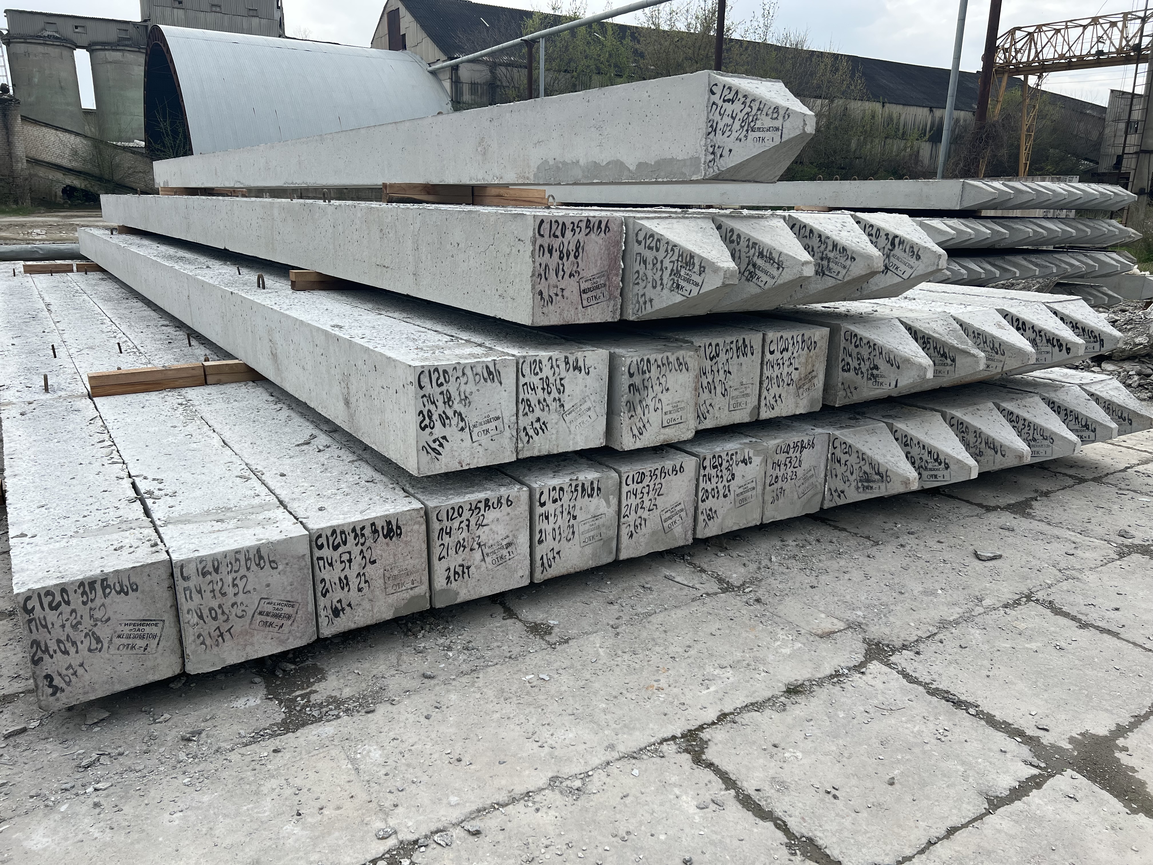 Сваи железобетонные С 80.35-12.1
